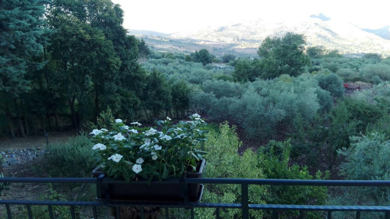 L'Opuntia Sul Lago Caccamo Exterior photo